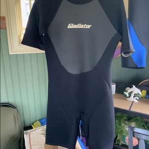 Men’s wetsuits 1 xxl and medium